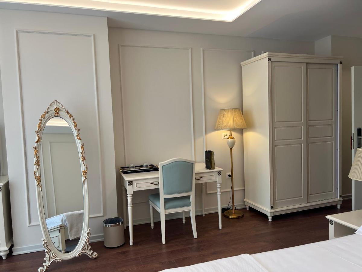 Sol Invictus Boutique Hotel Durres Albania Dış mekan fotoğraf