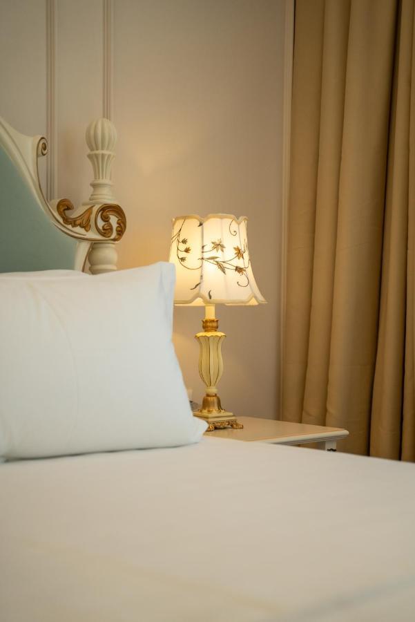 Sol Invictus Boutique Hotel Durres Albania Dış mekan fotoğraf